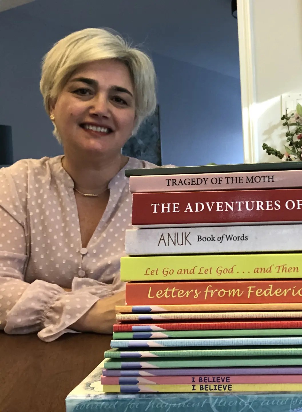 Portrait of author Suzanne Mondoux